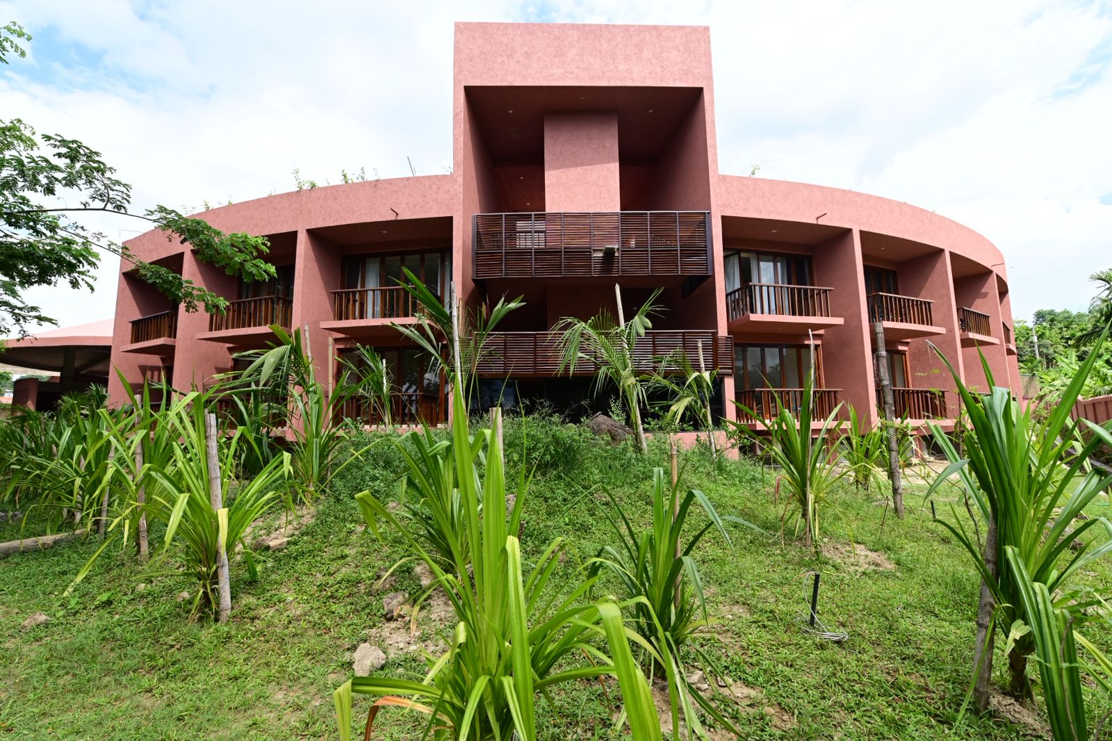 WhatsApp Image 2025-10-26 at 21.22.56_65338070