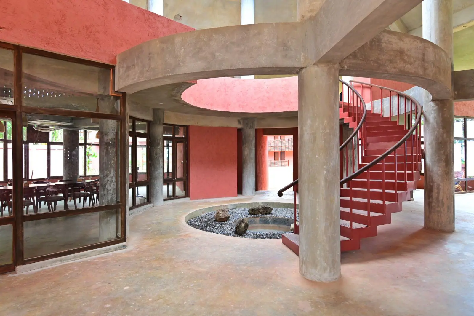 WhatsApp Image 2025-10-26 at 21.22.59_26045a7d